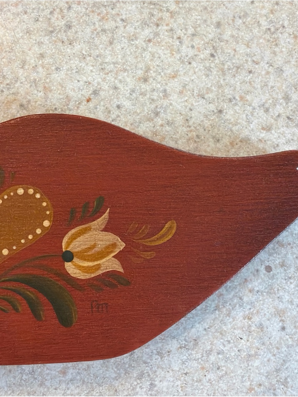 Folk Art Red Wooden Duck Wall Decor with Heart Floral Motif - Picture 4 of 16